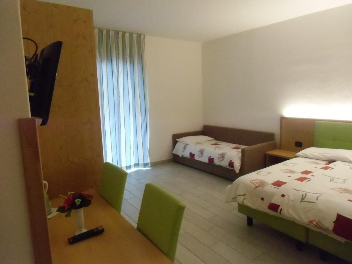 Garni Festil Hotell Campitello di Fassa Exteriör bild